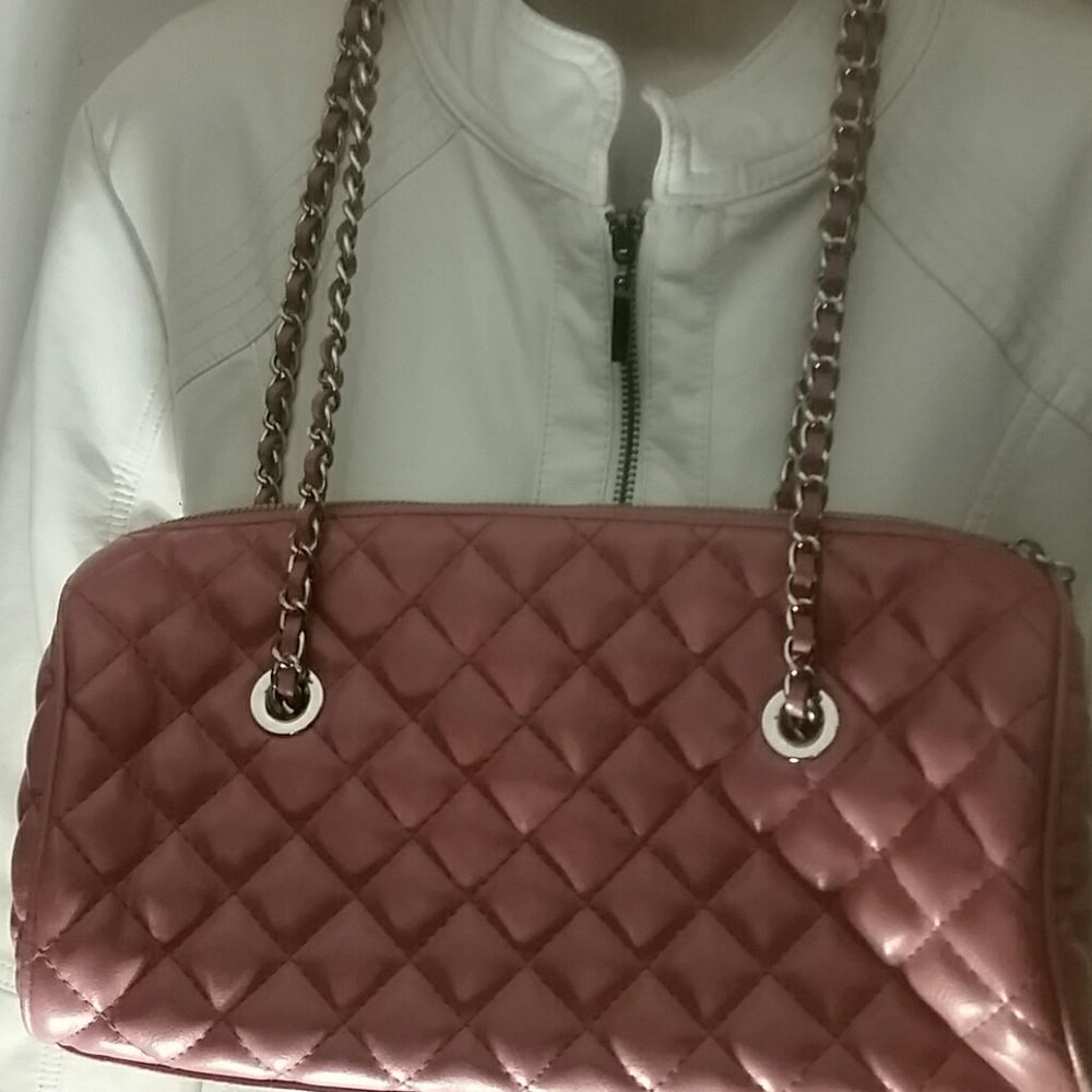Quilted faux leather shoulder bag